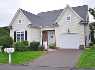 301 Beckenham Ln #301, Windsor, CT 06095