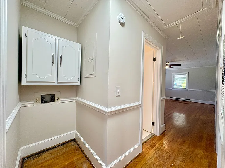 102 N Clarendon Dr — Photo 17
