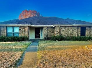 1036 Chimney Ct, Mesquite, TX 75181