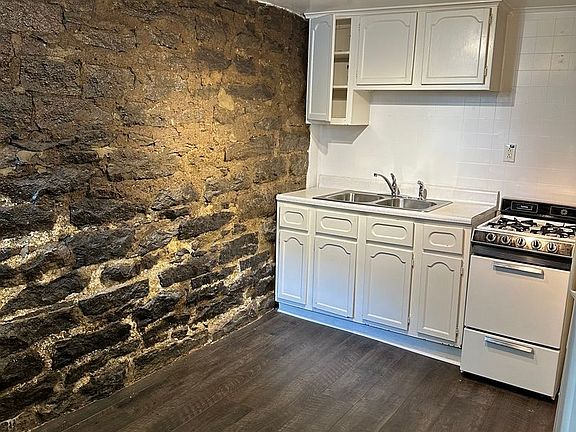 3rd image of 3104D Belwood St #0