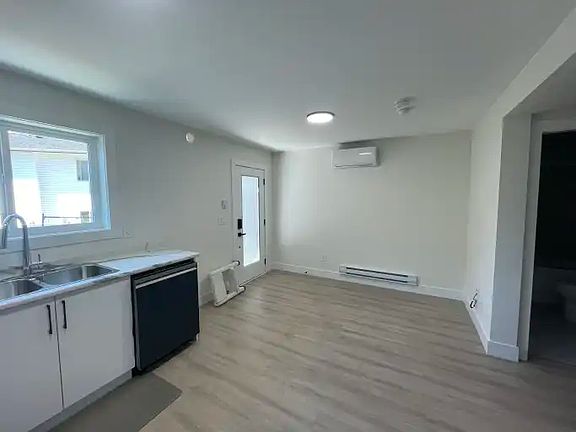 2nd image of 112 Springfield Dr #1A