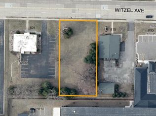 817 Witzel Ave, Oshkosh, WI 54902