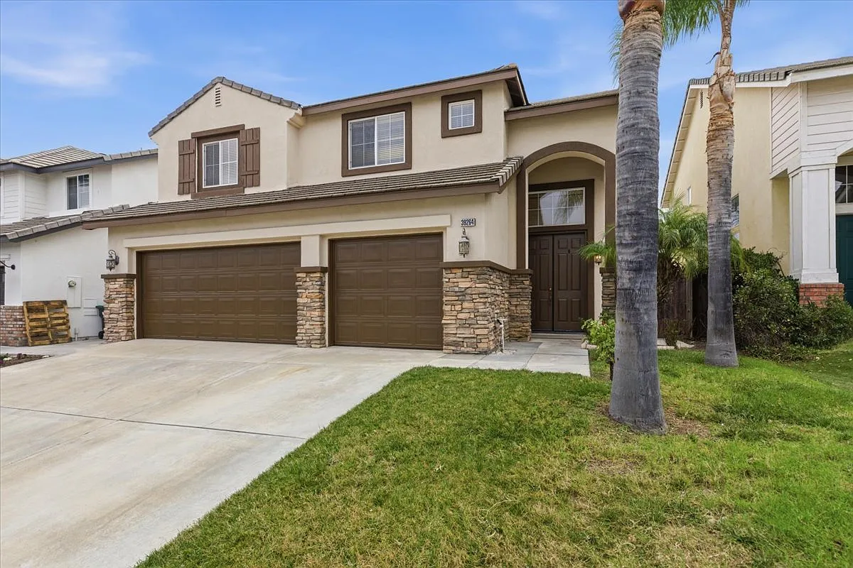 39264 Memory Dr — Photo 1