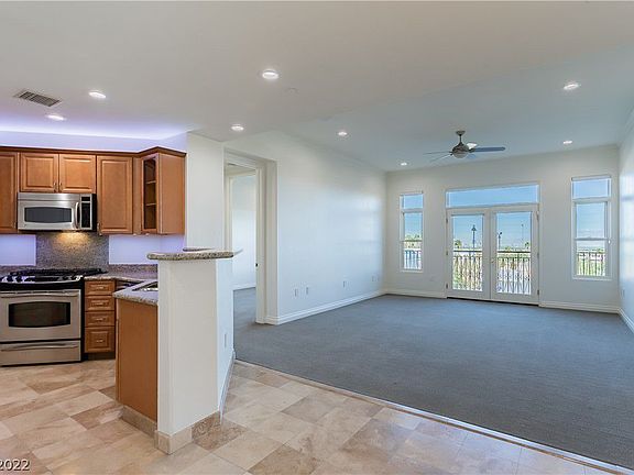 2nd image of 2260 Village Walk Dr Unit 1200