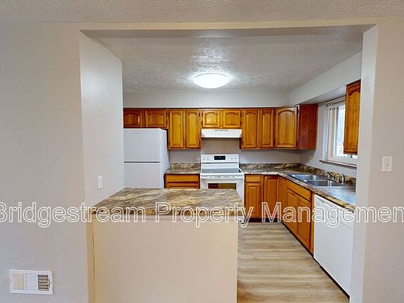 5th image of 4246 Lyndell Dr