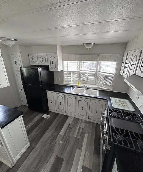 356 Foster Ln #10 — Photo 1