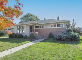 2521 Ridgewood Ave, Racine, WI 53403