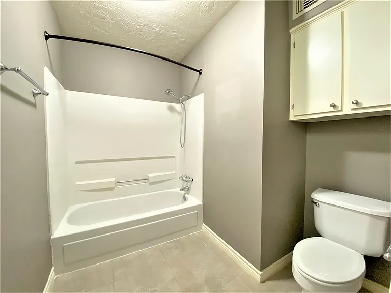 12303 Longfellow Dr — Photo 20