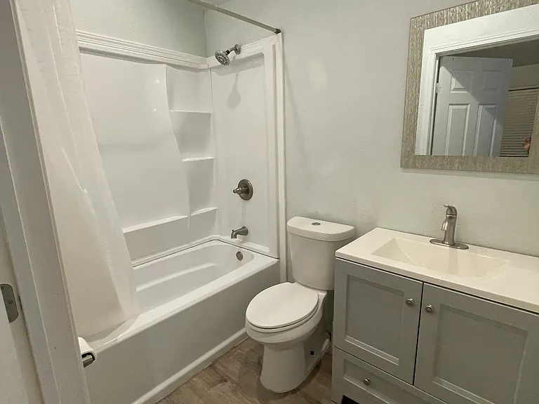 126 Deer Lake Dr #D — Photo 27