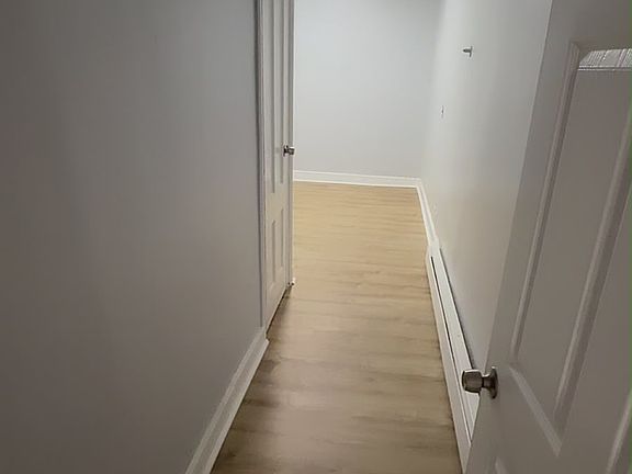 5th image of 82 Wolcott St