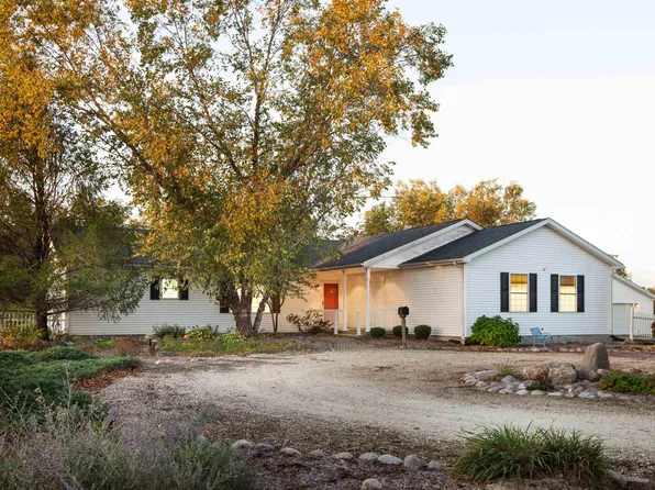 9199 E Coal Church Rd, London Mills, IL 61544