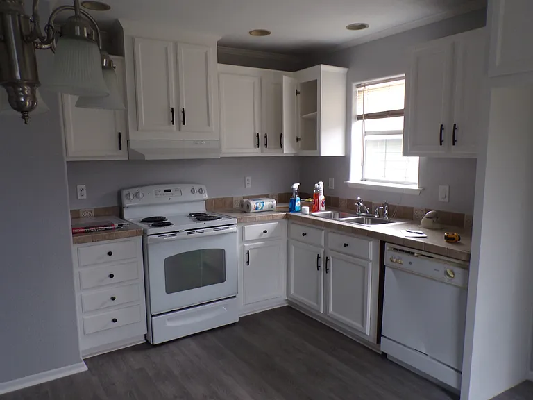 1305 Jones St — Photo 7