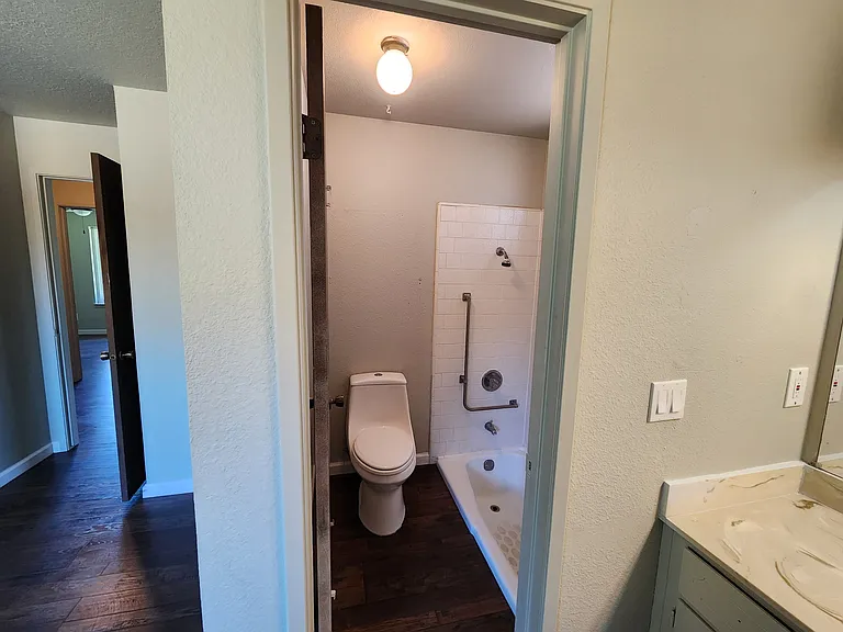 2810 Chauncy Cir — Photo 16
