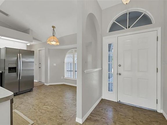 3rd image of 6414 Rosewood Dr