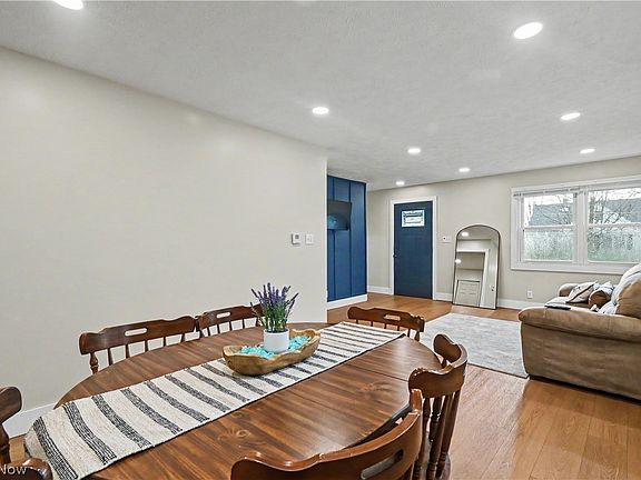 5th image of 315 Muth Rd