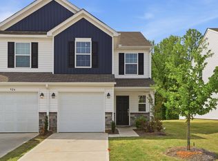 922 Powder Creek Dr, Reidville, SC 29375