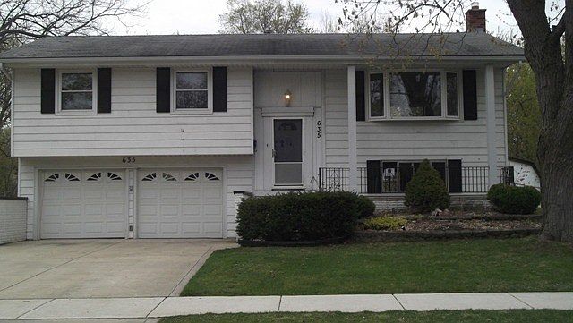 1st image of 635 S Braintree Dr