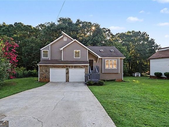 2nd image of 2978 Harlow Ln