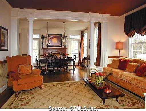 2nd image of 204 Hunter Dr