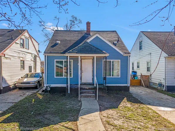 8040 Plainview Ave, Detroit, MI 48228