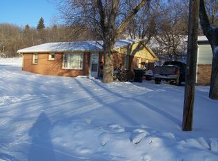 1106 2nd Ave NE, Jamestown, ND 58401