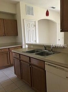 5th image of 2905 Wentworth Ln