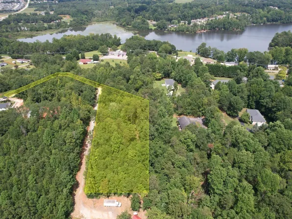 525 Burton Rd, Greer, SC 29651