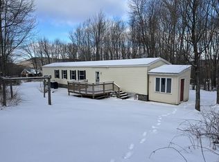 339 Hinman Rd, Glover, VT 05839