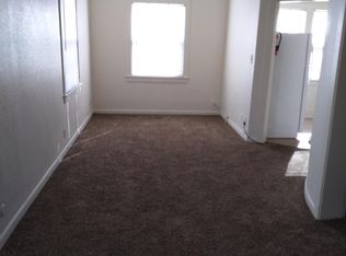 413 W 6th St APT 4, Davenport, IA 52803