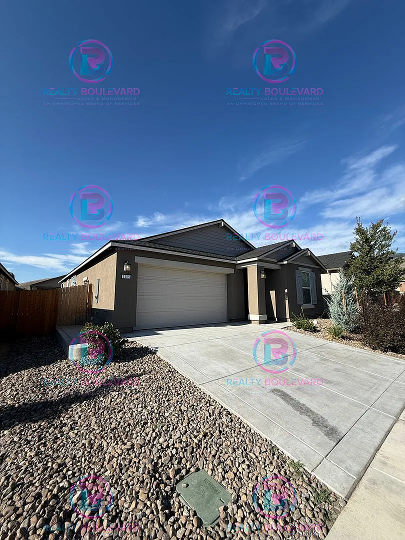 1/2 Month Free! Modern Elegance in the Heart of Carson City- 3-Bedroom Home — Photo 2