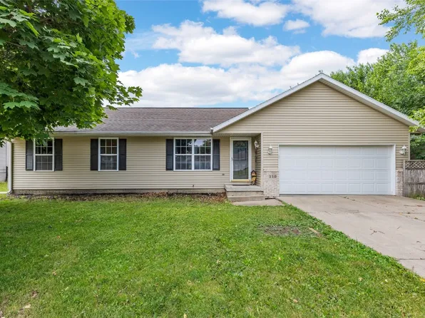 110 Maiden St, Center Point, IA 52213