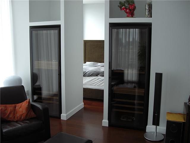 2nd image of 1040 Biscayne Blvd APT 1807