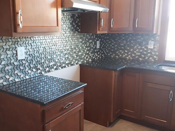 3rd image of 4200 W Buena Vista St APT 2