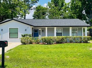 3 Pine Croft Ln, Palm Coast, FL 32164