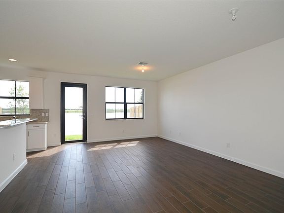 4th image of 8450 Lake Majesty Lane #0
