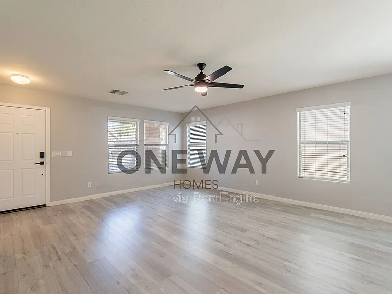 1057 S Deerfield Ln — Photo 9