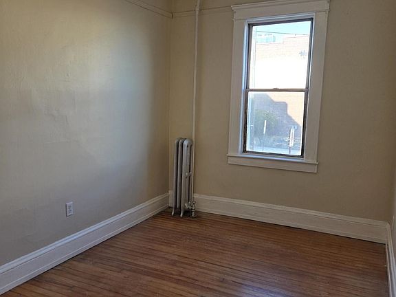 5th image of 436 Anderson Ave #4
