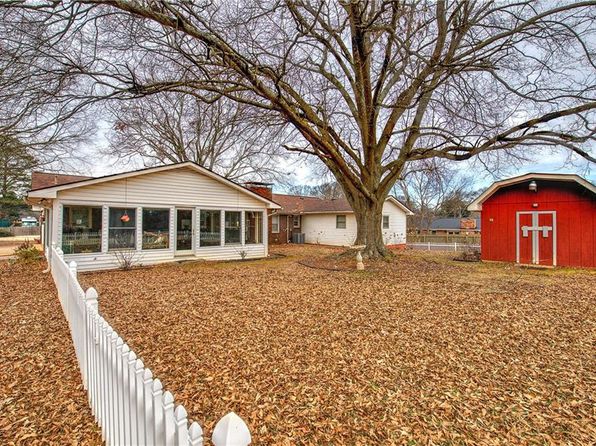704 S Bartow St, Cartersville, GA 30120