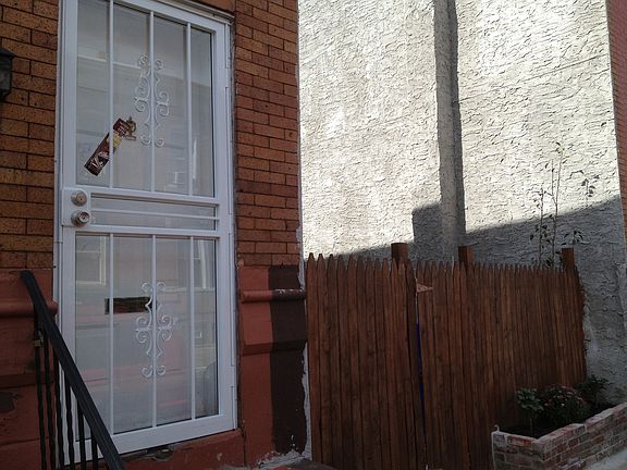 3rd image of 3954 N Darien St