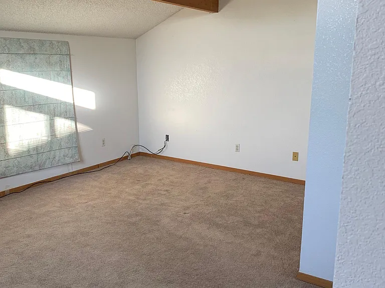 2873 Springdale Ln — Photo 28