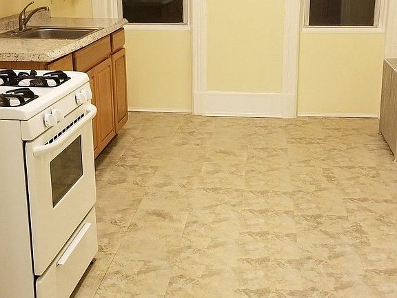 4th image of 226 Kingsland Ave APT 3L