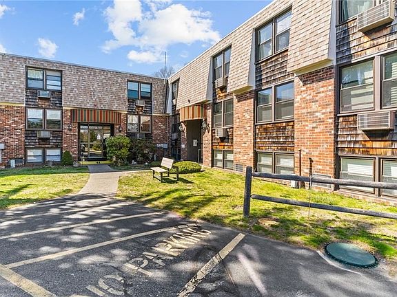 4th image of 510 Child St APT 411A