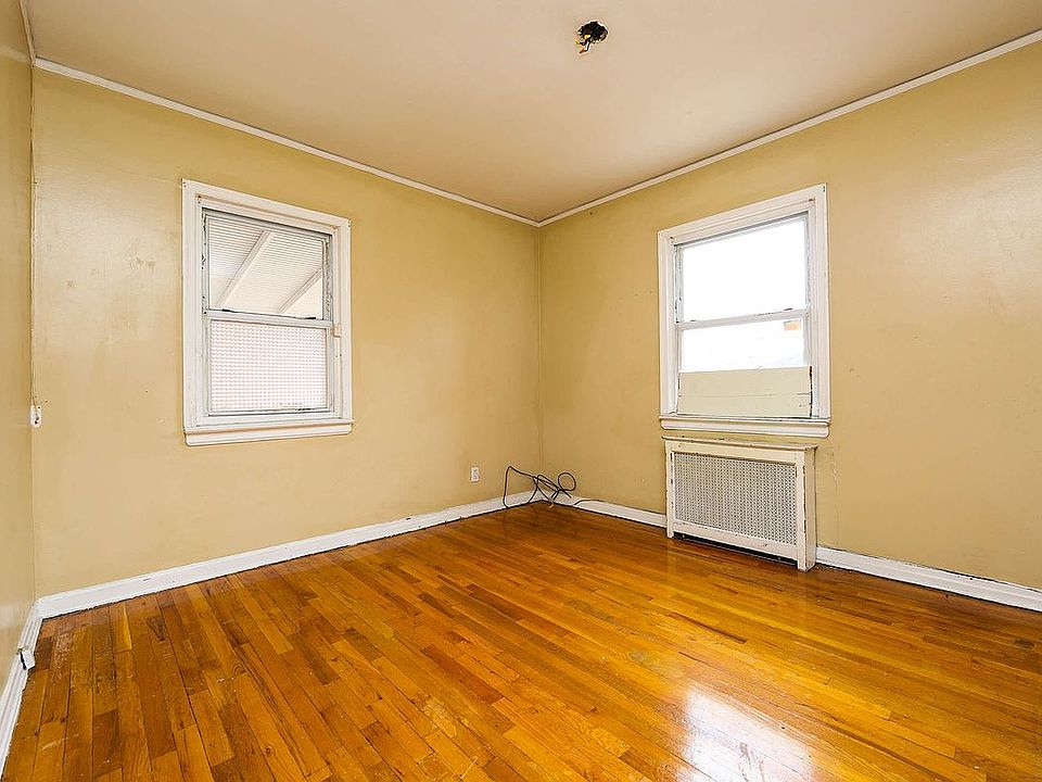 1st image of 226-40 129th Ave