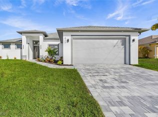 417 SW 23rd Ter, Cape Coral, FL 33991