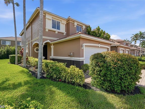 3rd image of 9829 Roundstone Cir
