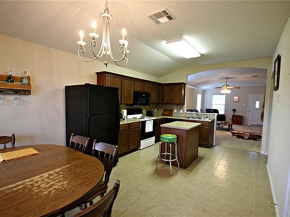 5th image of 307 Paddington Way