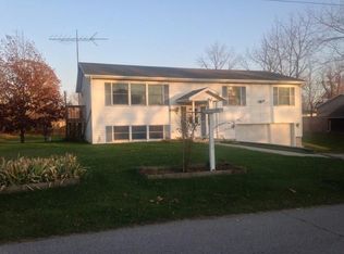 459 S 2nd St, Upland, IN 46989