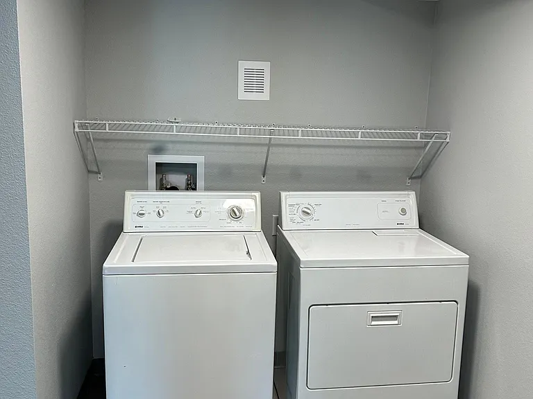 3430 N Cascade Ave — Photo 13
