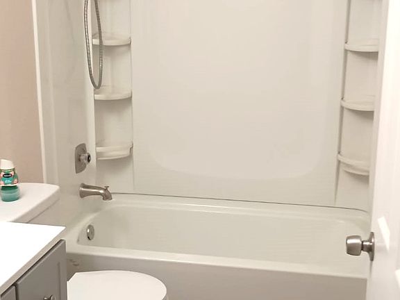 5th image of 12105 114th Avenue Ct E #3