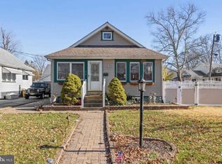 2 Harding Ave, Oaklyn, NJ 08107